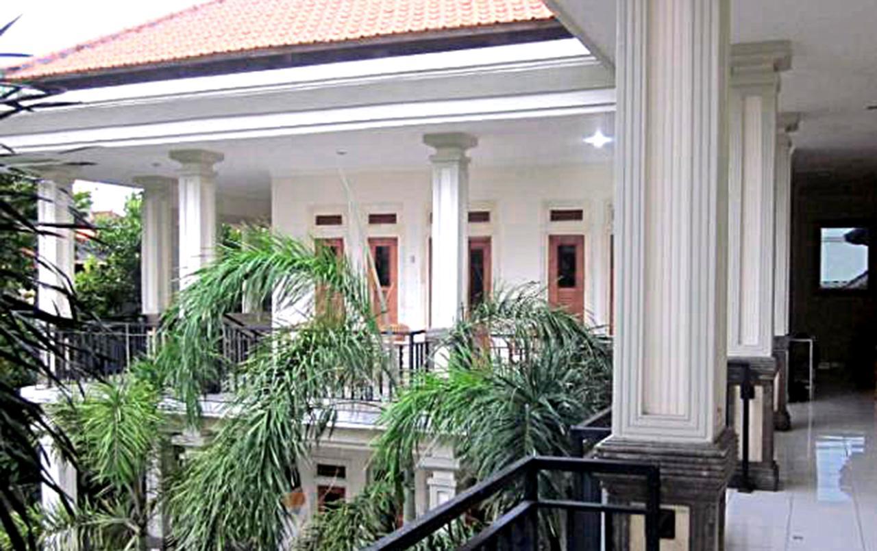 Budget Door Legian Inn كوتا المظهر الخارجي الصورة