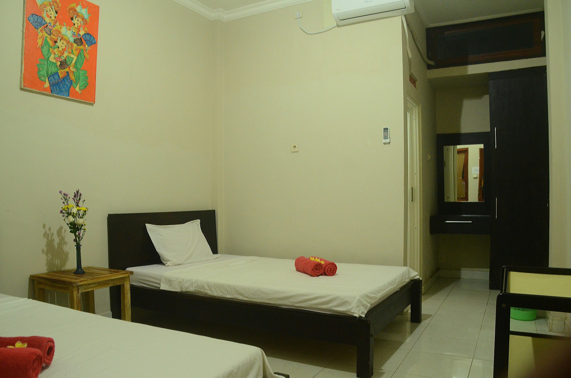 Budget Door Legian Inn كوتا المظهر الخارجي الصورة
